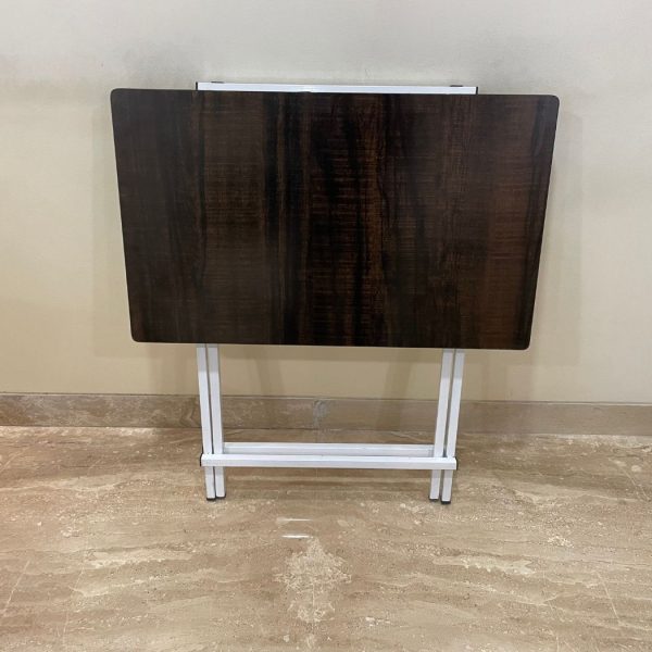 Medium size rectangular laptop table