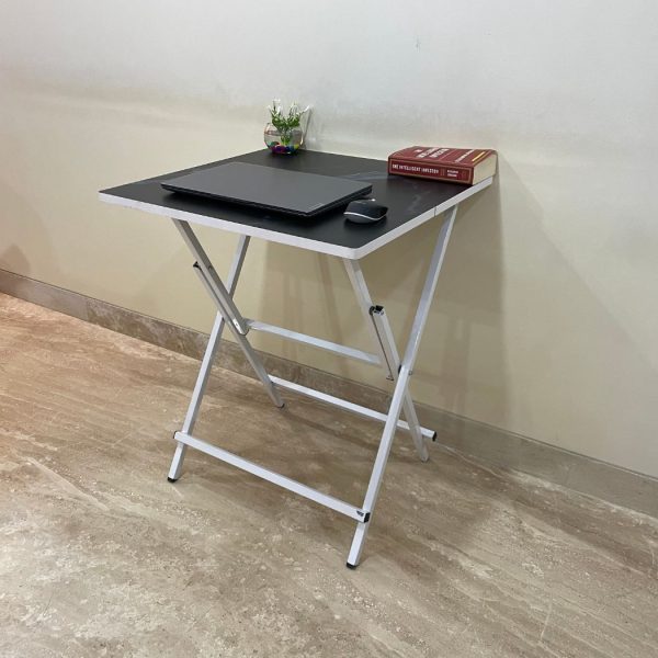 Sqare laptop table